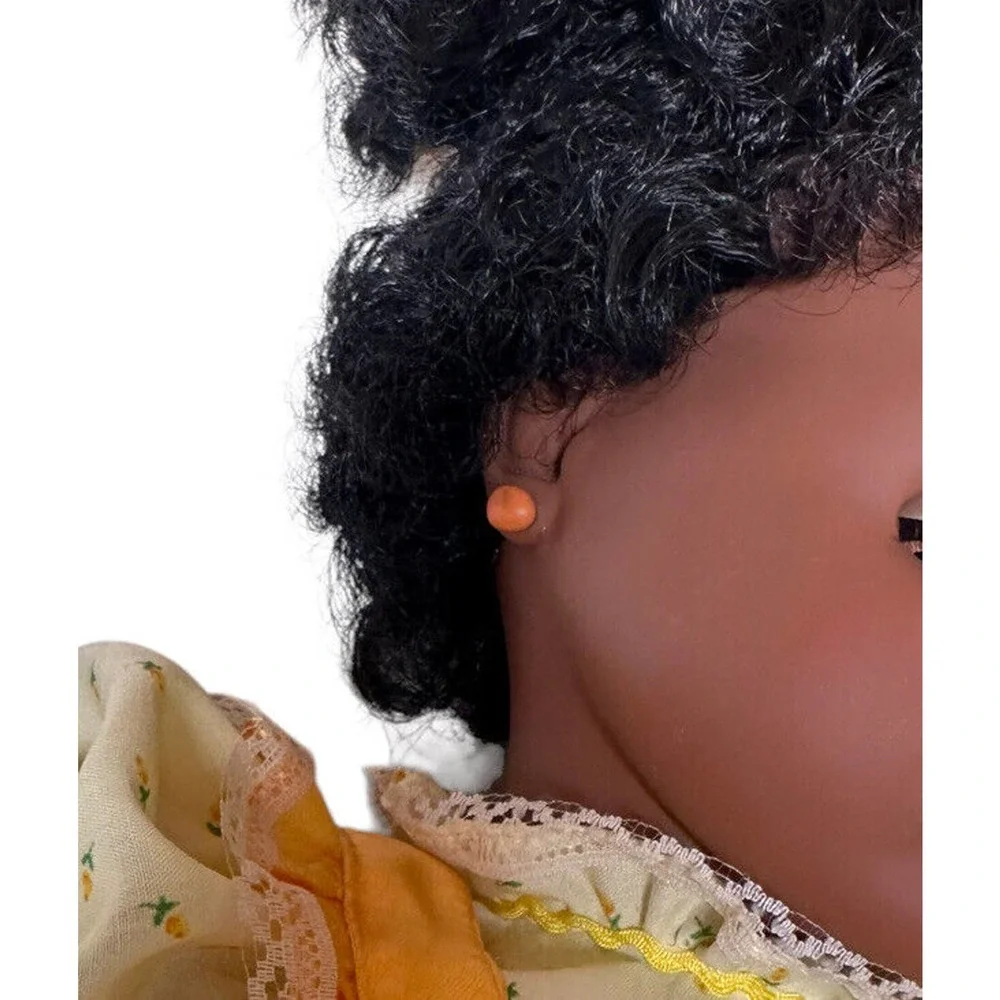 Vintage 1987‎ Satin 'n Lace African American Sleepy Eyes 19